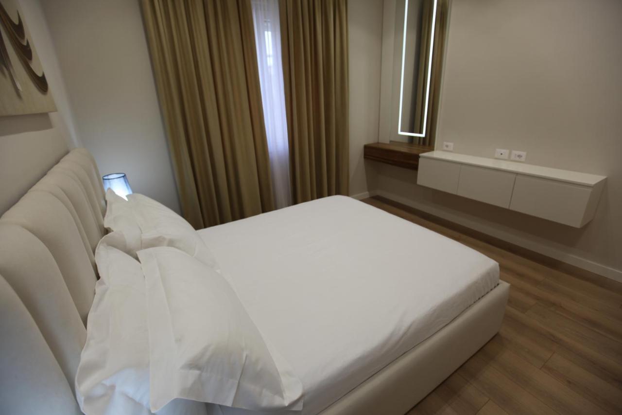 Arkle 1 * Tiranë