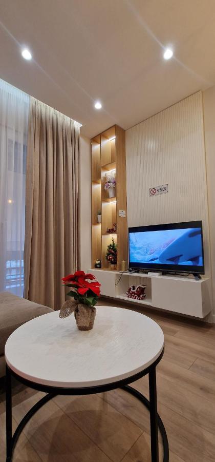 Arkle 1 * Tiranë